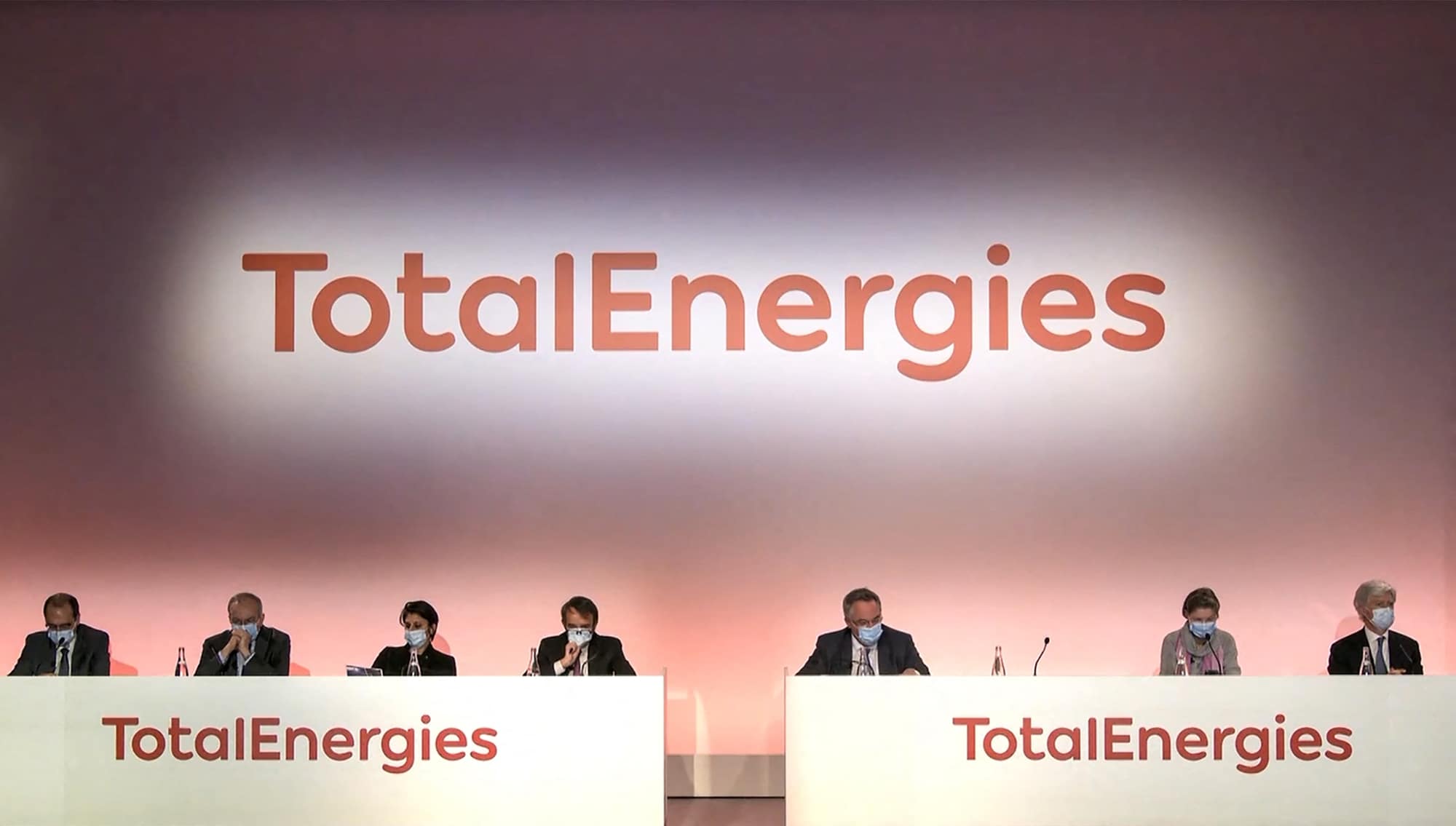 Passage aux énergies vertes - Total va changer de nom : Total Energies